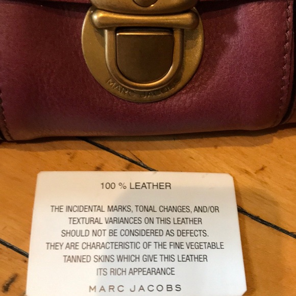 Authentic Marc Jacobs Handbag- Magenta Gold Detail - Picture 3 of 8